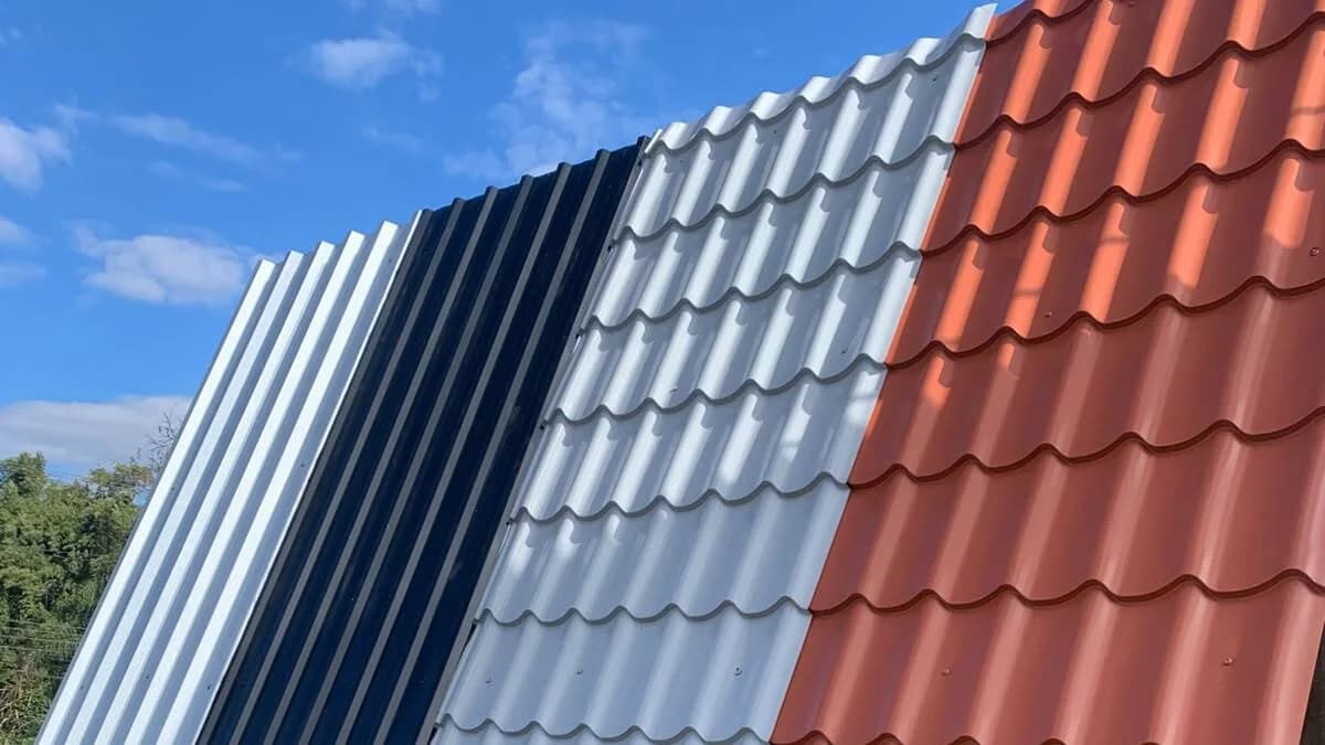 Mostruário de telhas de aluzinco AZM-150 em perfis e cores diversas — Telhas Ivoti
